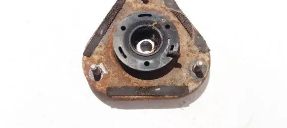 Toyota Avensis T250 Coil spring mount 