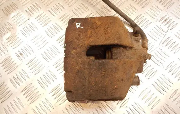 Volkswagen PASSAT B6 Front brake caliper 2782