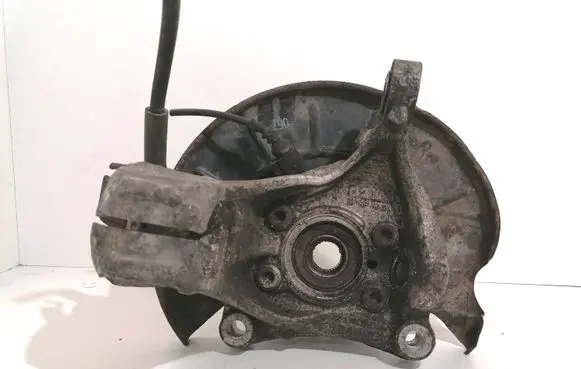 Volkswagen PASSAT B6 Front wheel hub spindle knuckle 1K0615312F