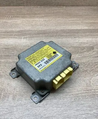 Mitsubishi Galant Airbag deployment crash/impact sensor MR309232 X6T42071