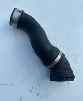 BMW 5 E60 E61 Intercooler hose/pipe 7793607