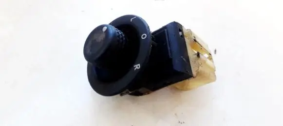 Chrysler 200 Wing mirror switch 56040694AD 0677A