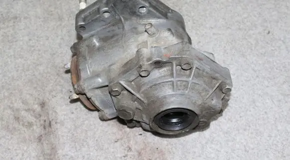 Toyota RAV 4 (XA30) Gearbox transfer box case 1W235 W82
