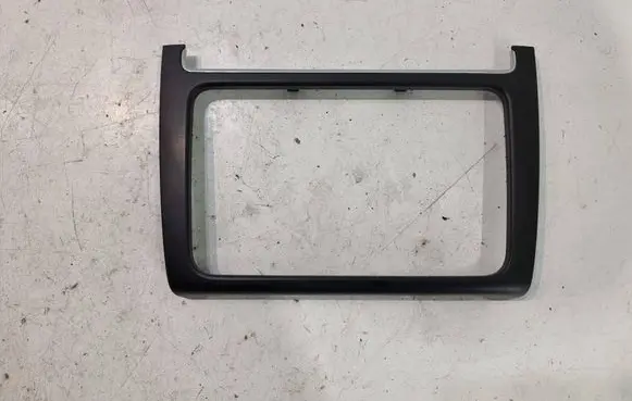 Volkswagen Polo V 6R Radio/GPS head unit trim 6R0858069