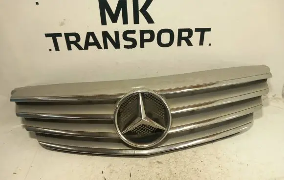 Mercedes-Benz B W245 Engine cover (trim) A1698800783