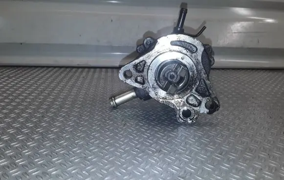 Vacuum pump