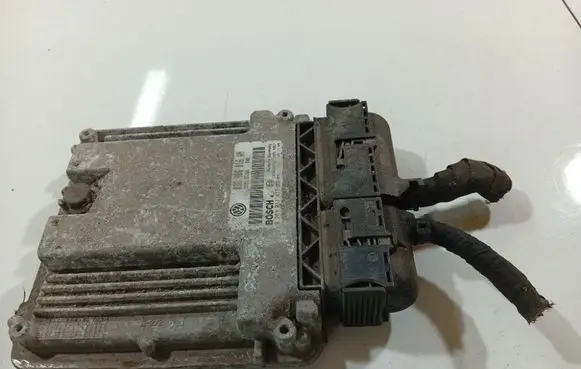 Volkswagen Golf V Engine control unit/module 03G906016AN