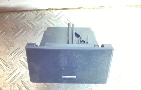 Toyota Land Cruiser (J200) Car ashtray 1A411014G