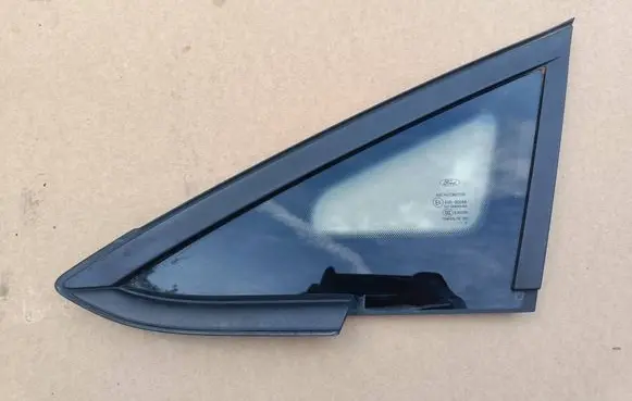 Ford Fiesta Front triangle window/glass 43R00048 E000255 DOT24M189AS2