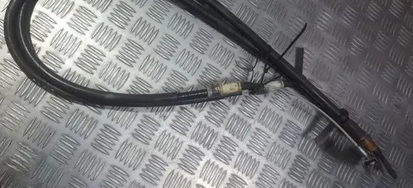 Handbrake/parking brake wiring cable