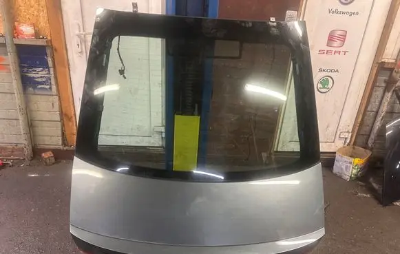 Skoda Superb B8 (3V) Tailgate/trunk/boot lid 3V5827173
