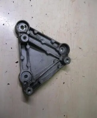 Opel Astra J Engine mounting bracket 55567289 VD3253