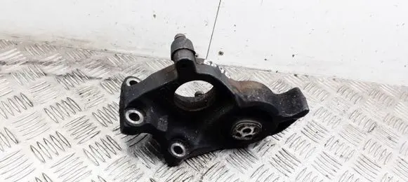 Citroen C4 I Engine mount bracket 9651493280