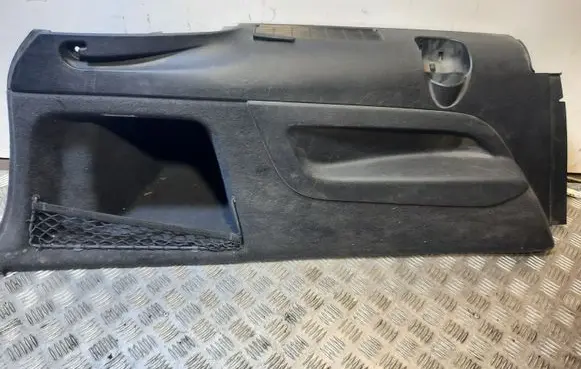 Audi Q7 4L Trunk/boot side trim panel 4L0863879