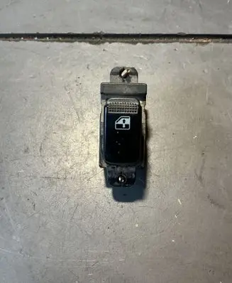 Hyundai Terracan Electric window control switch 935762D000