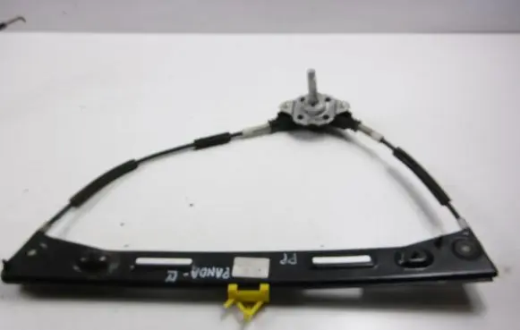 Fiat Panda 141 Front door manual window regulator 46803649
