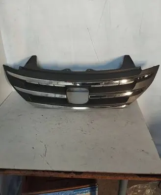 Honda CR-V Front bumper upper radiator grill 71121T0TH0M