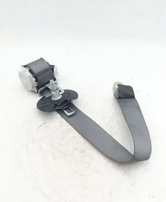 Toyota Highlander XU70 Third row seat belt v070901