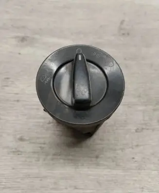 Volkswagen Golf IV Light switch