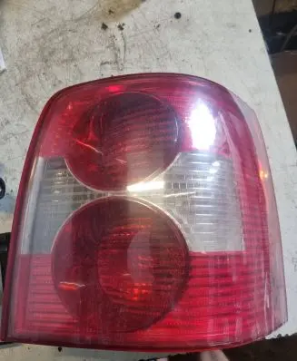 Volkswagen PASSAT B5.5 Rear/tail lights