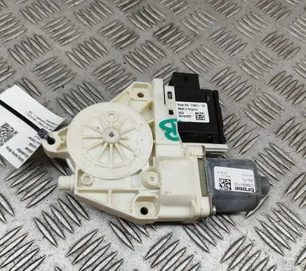 Alfa Romeo Giulia Front door window regulator motor 71779153
