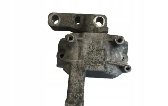 Audi Q3 8U Engine mount bracket 5N0199262F