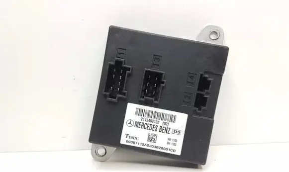 Mercedes-Benz E W211 Comfort/convenience module 2115452132
