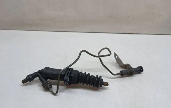 BMW 1 E81 E87 Clutch master cylinder 6785964