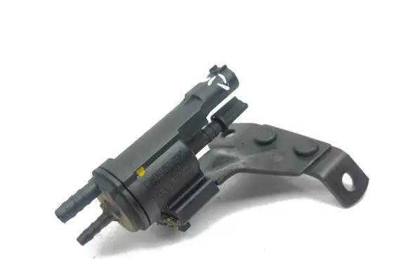 Mercedes-Benz S W220 Valve vacuum 0025401497 48B43625B00