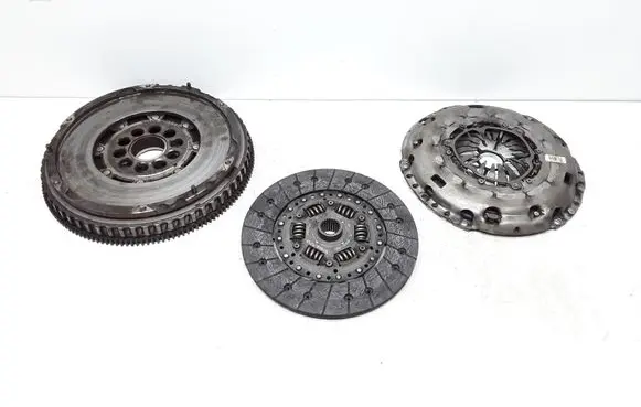 Volvo XC70 Clutch set kit 8675078 30783021 8689859