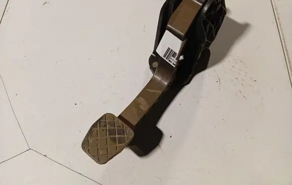 Volkswagen Golf V Clutch pedal 1K1721059