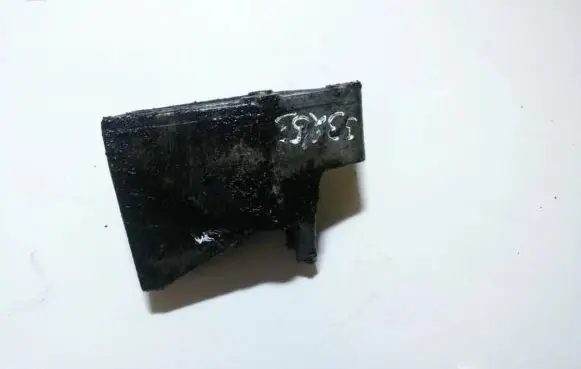 Nissan Almera N16 Engine mounting bracket