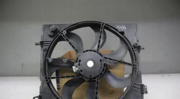 Nissan Qashqai Electric radiator cooling fan