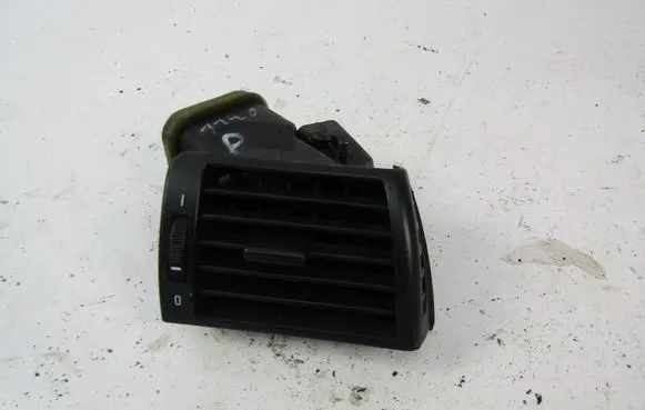 BMW X3 E83 Dash center air vent grill 