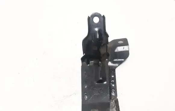 Volvo XC60 Radiator support slam panel bracket 