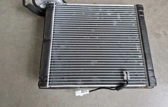 Air conditioning (A/C) radiator (interior)