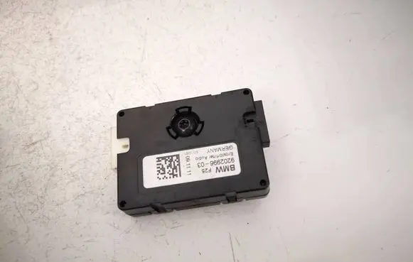 BMW X3 F25 Antenna control unit 920299603