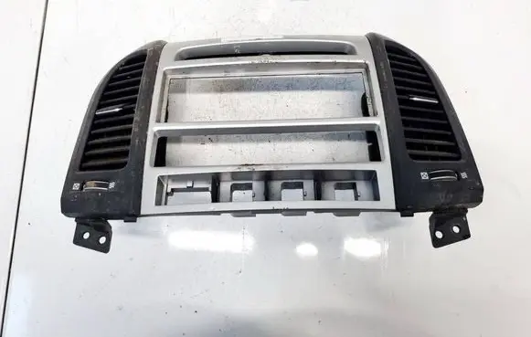 Hyundai Santa Fe Other interior part 4L3S41