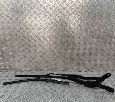Mercedes-Benz CLS C218 X218 Windshield/front glass wiper blade A2188200044 A2188200444