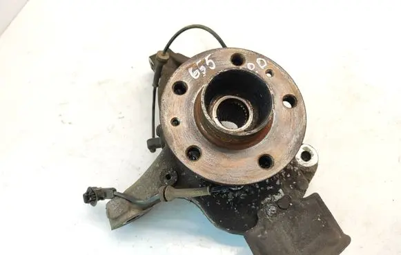 Renault Laguna III Front wheel hub spindle knuckle 400140006R 402006387R
