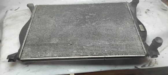 Audi A6 S6 C6 4F Coolant radiator 4F0121251Q