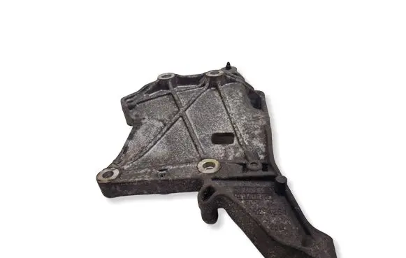 Jeep Renegade A/C compressor mount bracket 55254254