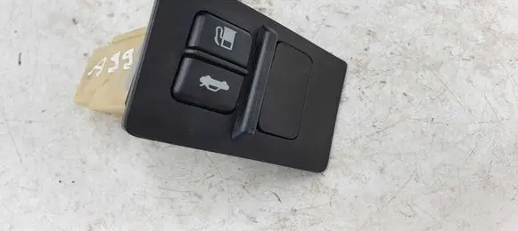 Lexus IS 220D-250-350 Fuel tank opening switch 5544753010 156726