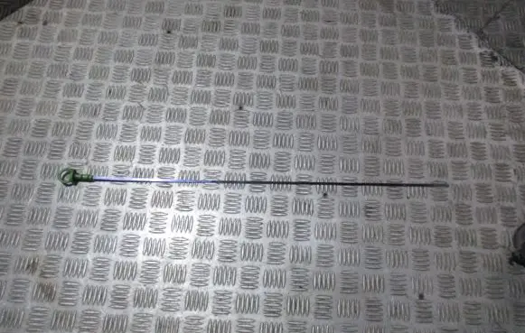 Iveco Daily 4th gen Oil level dip stick 504046811