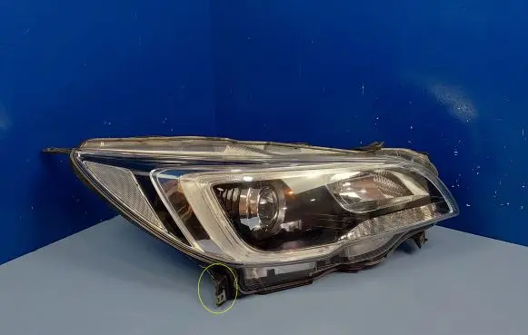 Subaru Outback (BS) Headlight/headlamp 84002AL020