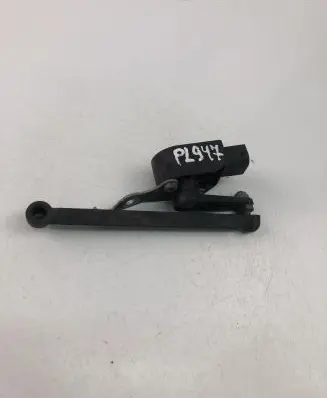 BMW 1 F20 F21 Front height sensor lever 6870000