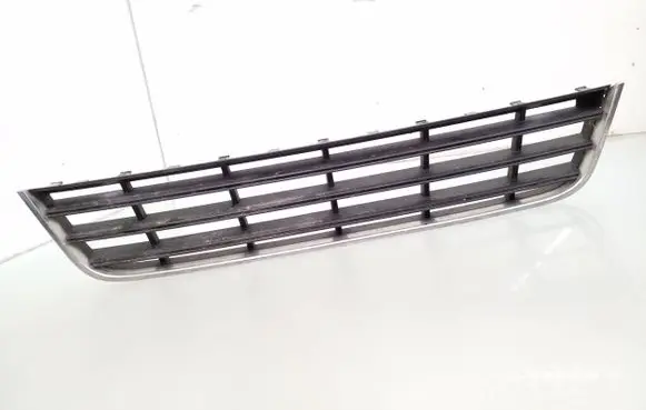 Volkswagen PASSAT B6 Front bumper lower grill 3C0853101 3C0853677