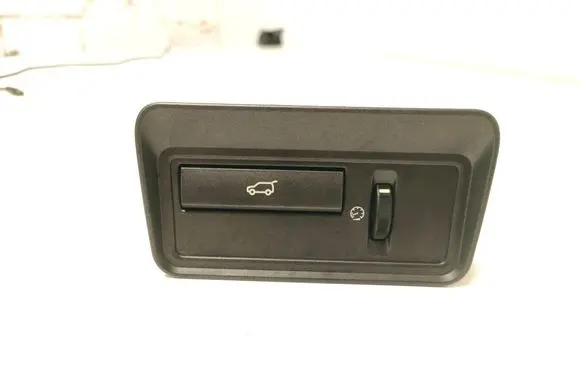 Land Rover Evoque I Tailgate opening switch BJ3211654BB