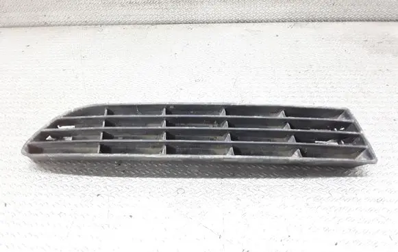 Audi A6 S6 C4 4A Front bumper lower grill 4A0807345J