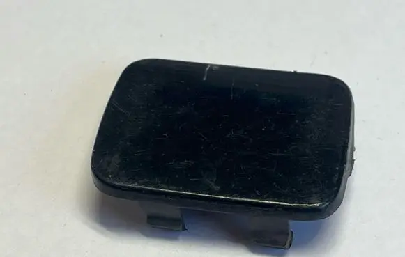 BMW 1 E81 E87 Rear bumper row hook cap/cover 7166598